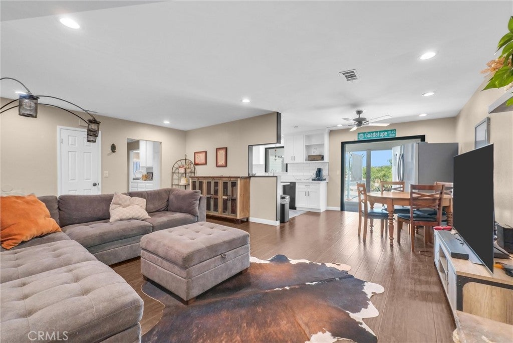 24048 Cruise Circle