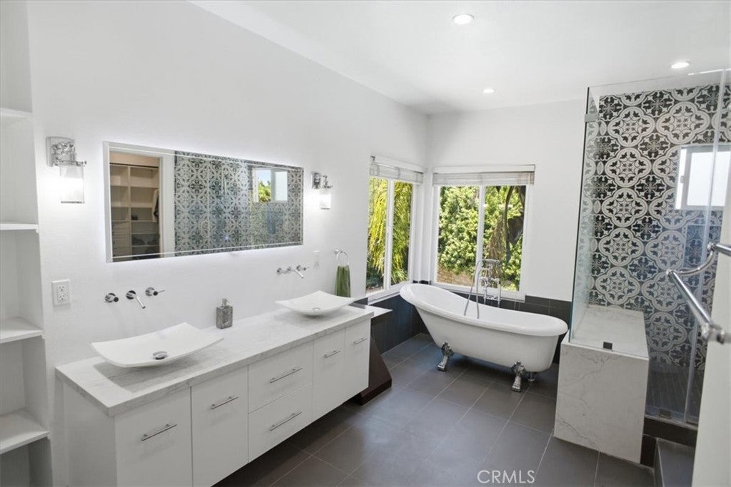 24017 Meredith Court