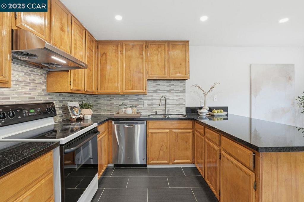 PARKVIEW TERRACE - Residential