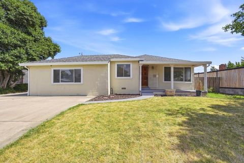 Photo of 2362 Princeton Avenue, Stockton, CA 95204 (MLS # ML82050532)