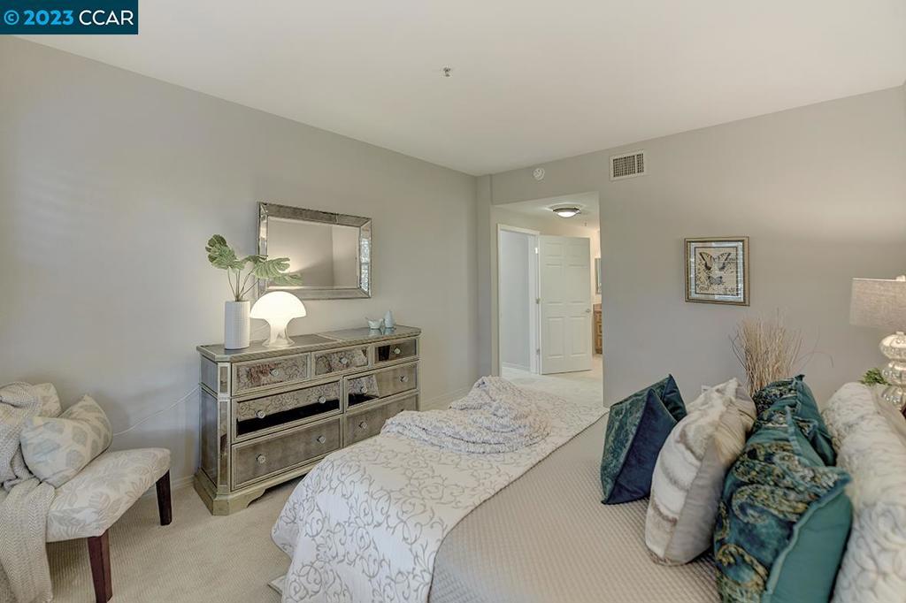 ROSSMOOR - Residential