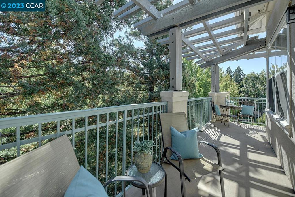 ROSSMOOR - Residential