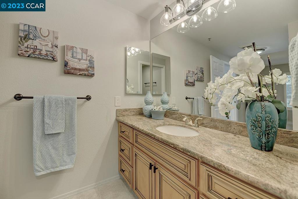 ROSSMOOR - Residential