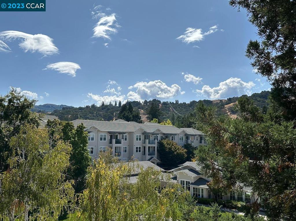 ROSSMOOR - Residential