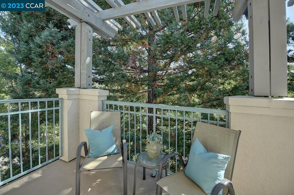 ROSSMOOR - Residential