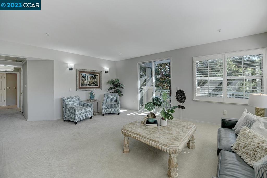 ROSSMOOR - Residential