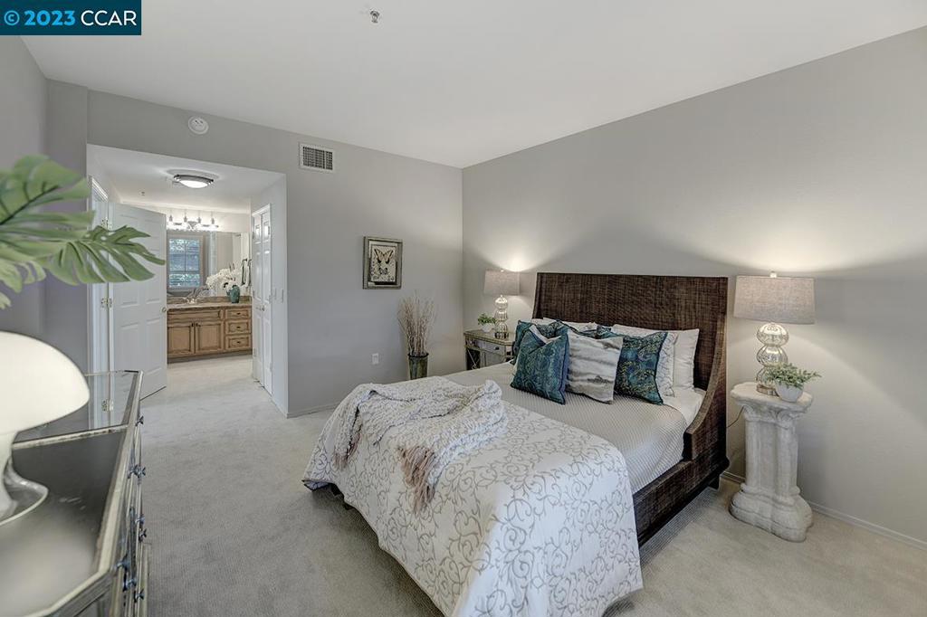 ROSSMOOR - Residential