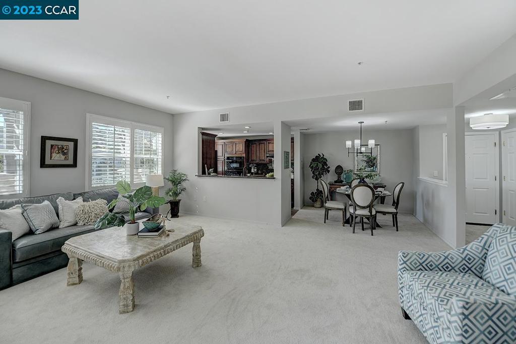 ROSSMOOR - Residential