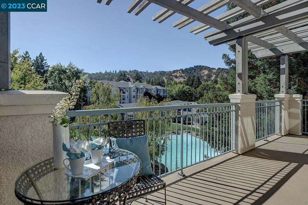 ROSSMOOR - Residential