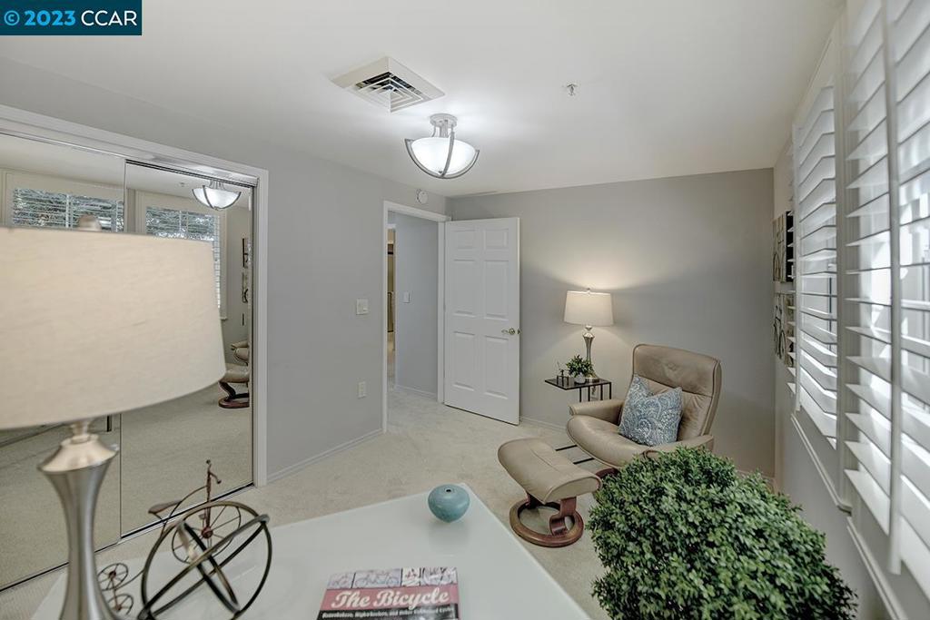 ROSSMOOR - Residential