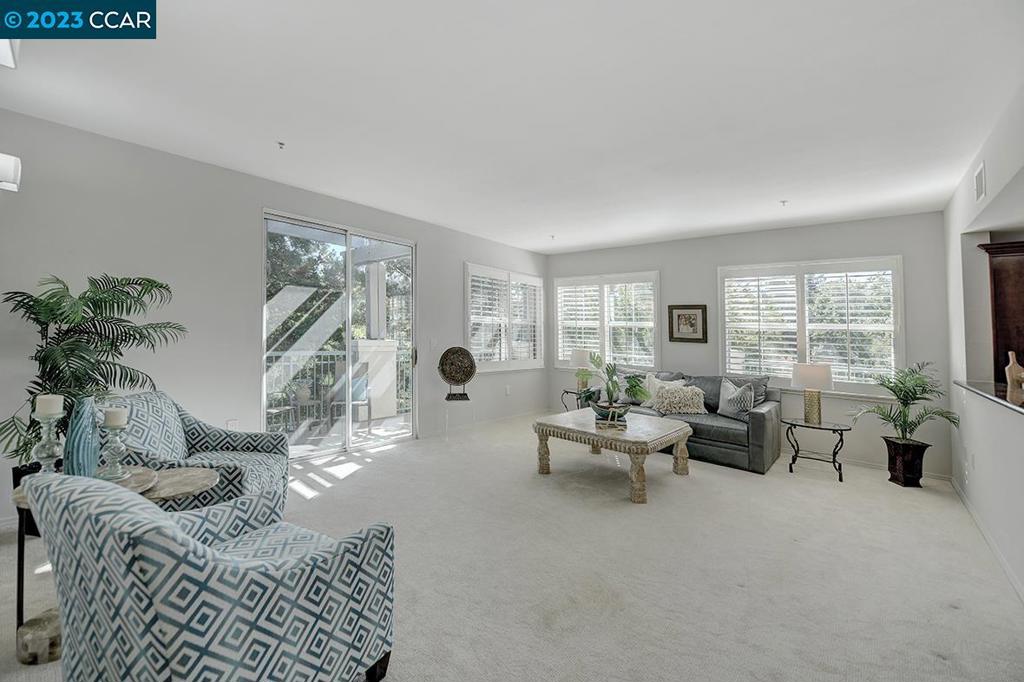 ROSSMOOR - Residential