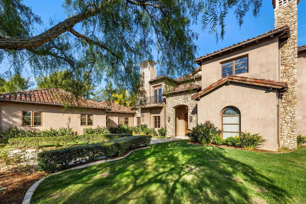 5560 Meadows Del Mar