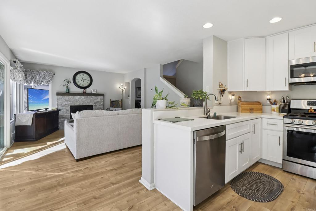 2277 Dunstan Street