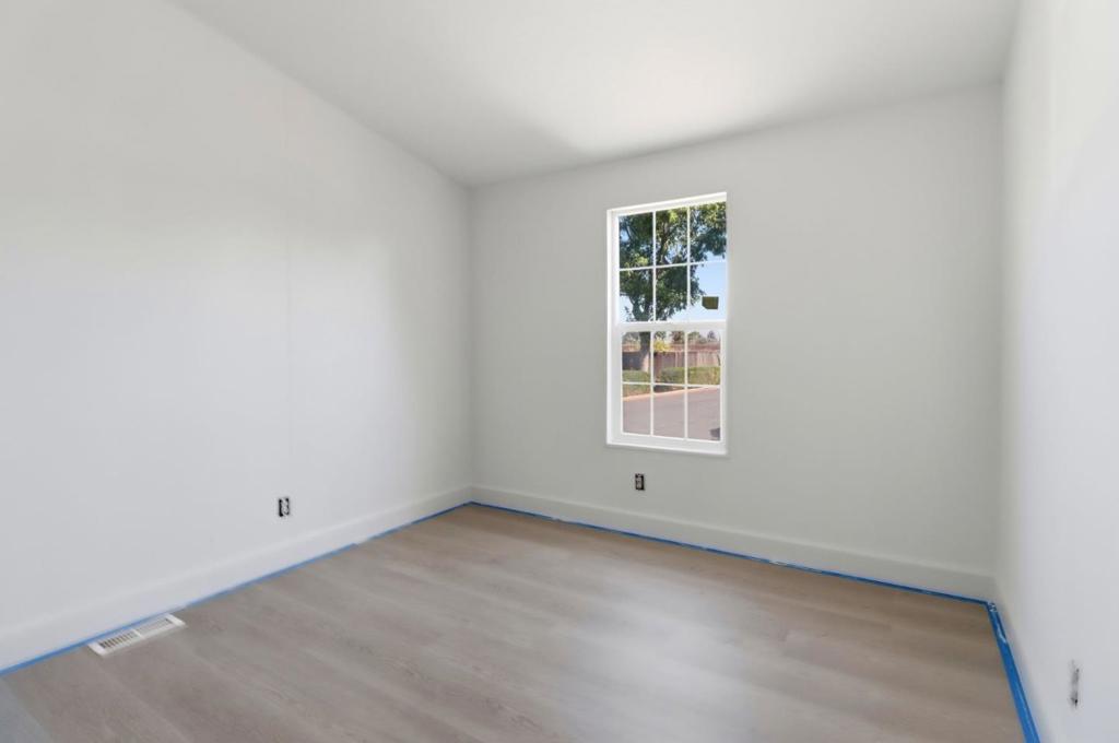 2052 Gold Street 101