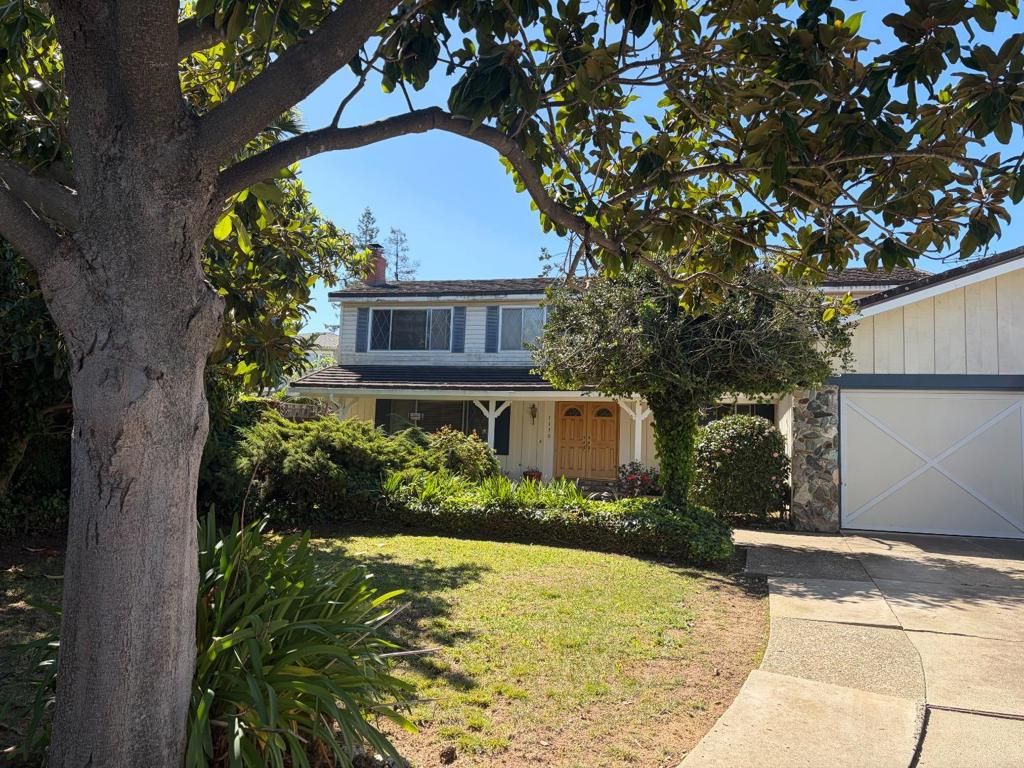 Photo of Los Altos, CA 94024 (MLS # ML82040173)