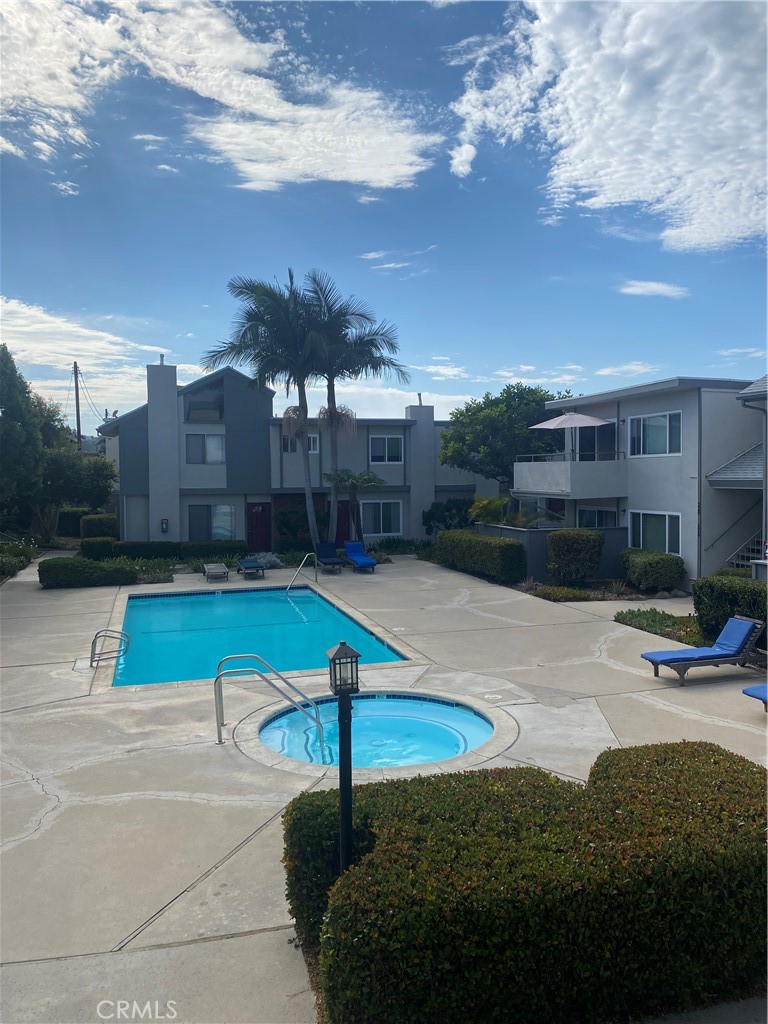 25837 Oak Street 222