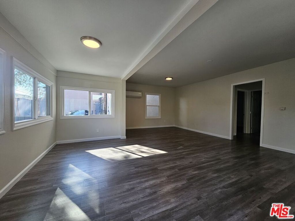 Photo of 2815 Southwest Drive, Los Angeles, CA 90043 (MLS # 25613287)
