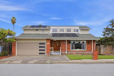 Photo of 673 Harvester Drive, Foster City, CA 94404 (MLS # ML82044741)