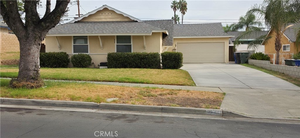 4523 Toyon