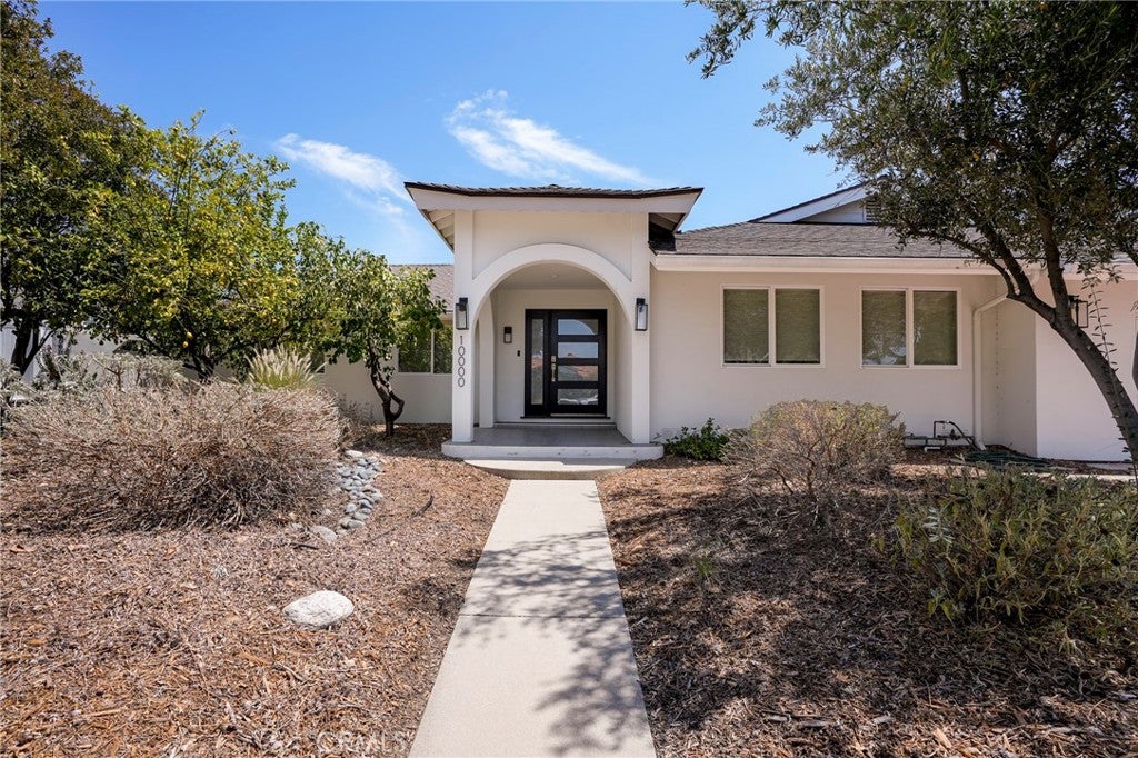 10000 Amestoy Avenue, Northridge CA 91325