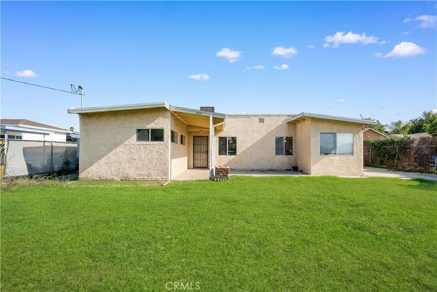 Welcome to North El Monte’s Prime Location!
This beautifully maintained 3-bedroom with 1-bathroom home offers  1,230 sq. ft of living space on a huge 13,000 sq. ft lot. Rare opportunity in North El Monte. The lot is flat, rectangular and perfect for rebuilding or adding an ADU. Quiet and spacious neighborhood with excellent investment and appreciation potential. Convenient access to the 605, 10, and 210 freeways. 
Don’t miss this exceptional opportunity for investors or first-time buyers!