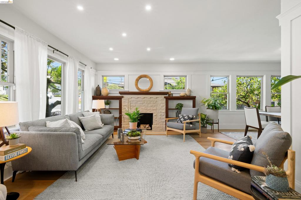 Properties 4 1498 Sonoma Ave