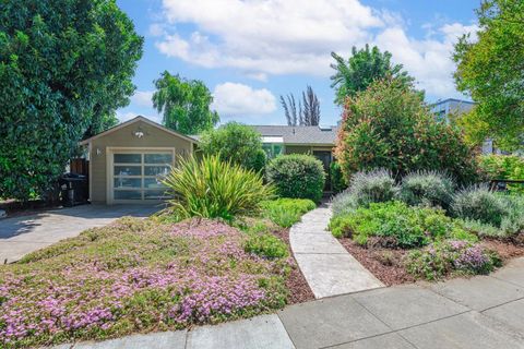 Photo of 1793 Harmil Way, San Jose, CA 95125 (MLS # ML82046974)