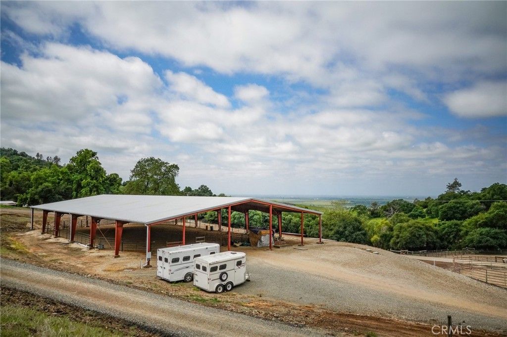 listing image 130722780414373654910