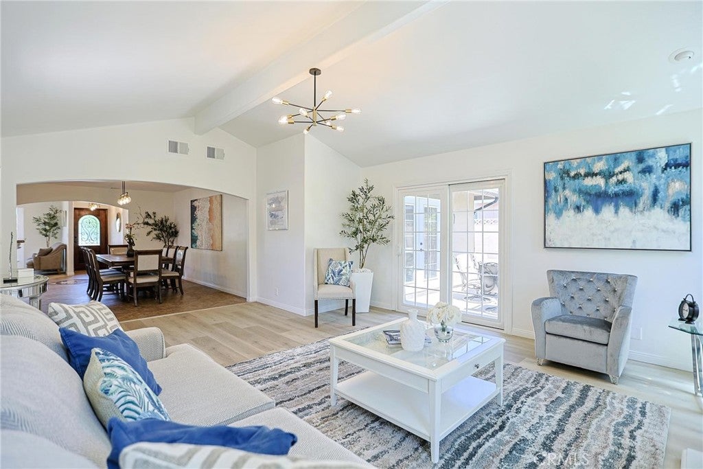 512 S Peregrine ST, Anaheim CA 92806