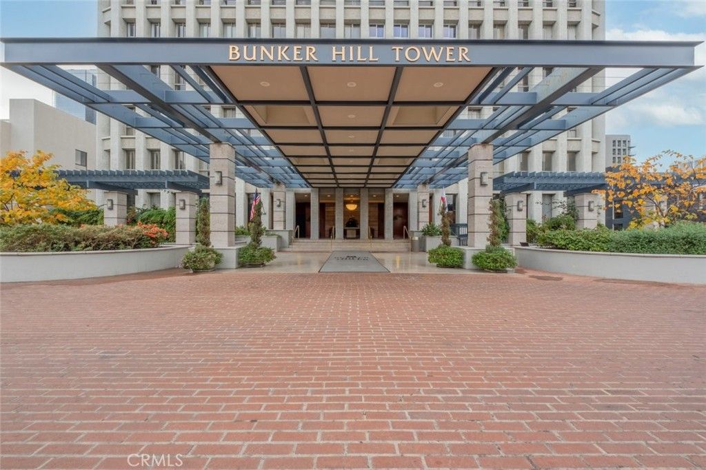 Photo of 800 W 1st Street #502, Los Angeles, CA 90012 (MLS # SR26023990)
