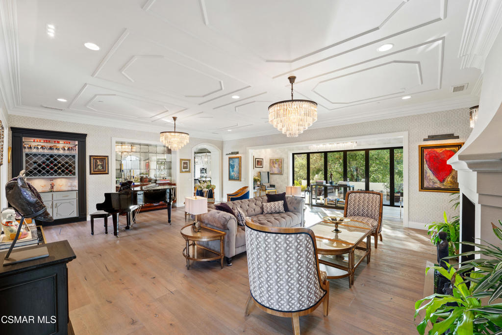 custom - 4179 - Residential