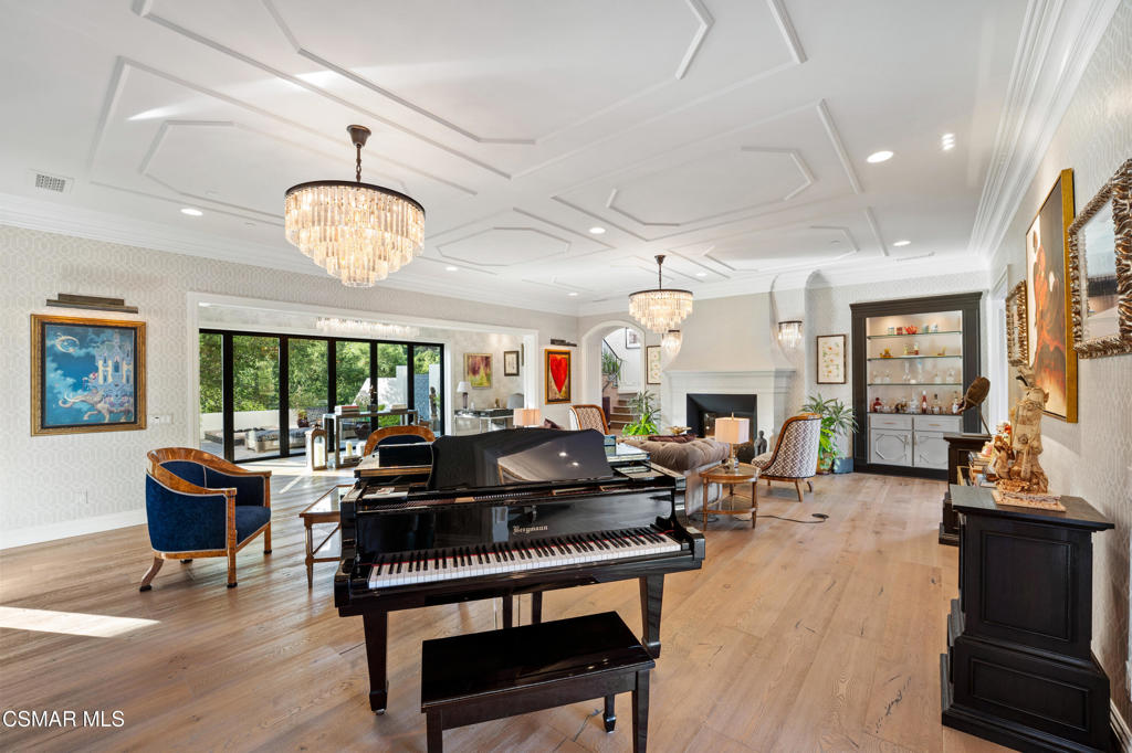 custom - 4179 - Residential
