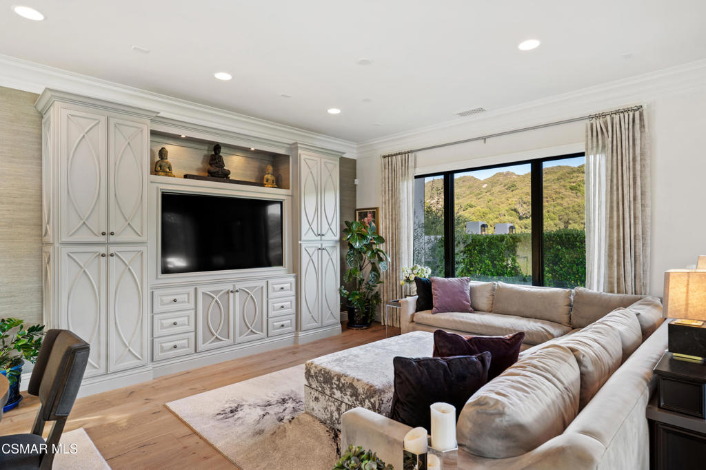 custom - 4179 - Residential