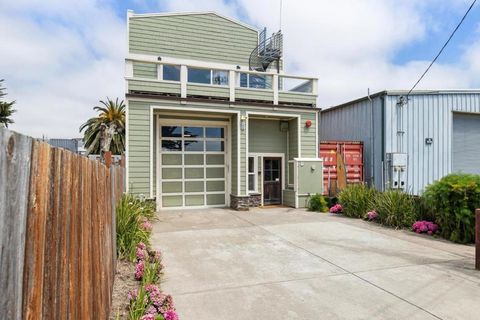 Photo of 168 W Point Avenue, Half Moon Bay, CA 94019 (MLS # ML82047283)
