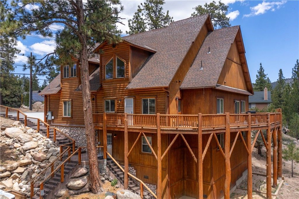 Photo of 430 Division Drive, Big Bear, CA 92314 (MLS # IG26054693)