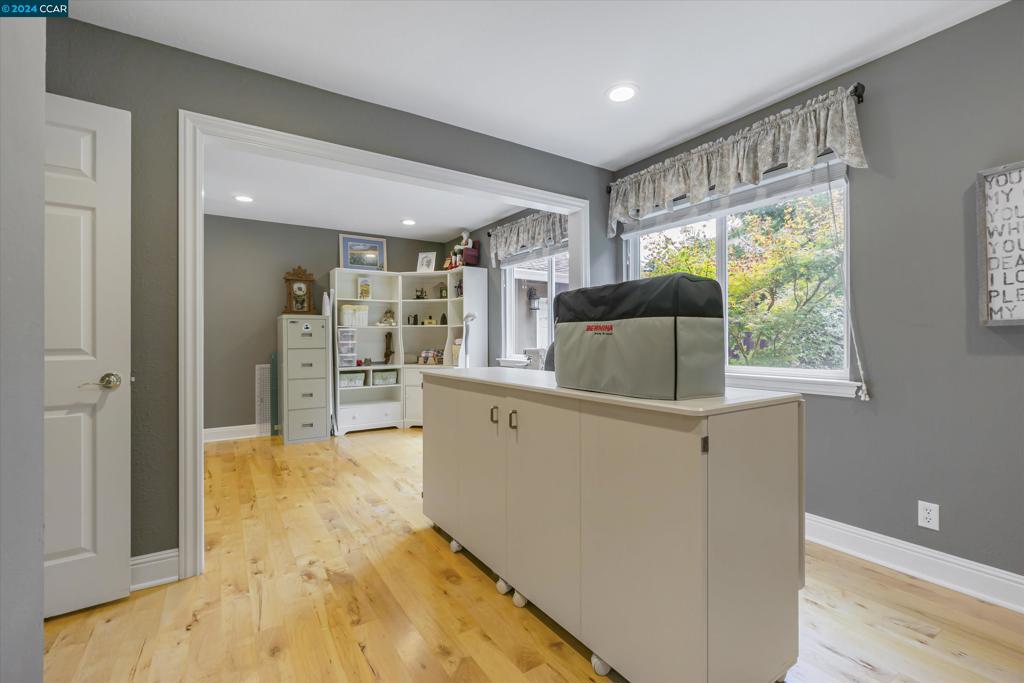 DANA HILLS - Residential