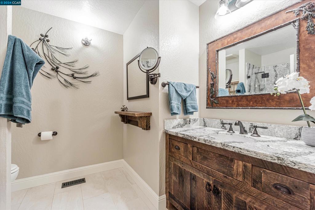 DANA HILLS - Residential