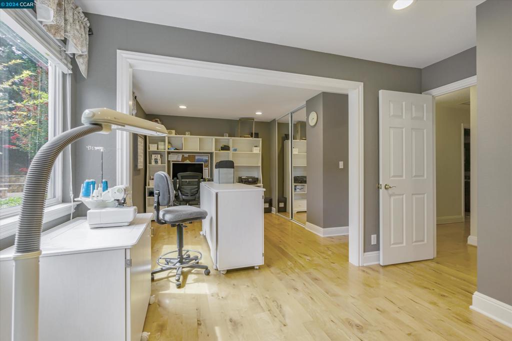 DANA HILLS - Residential