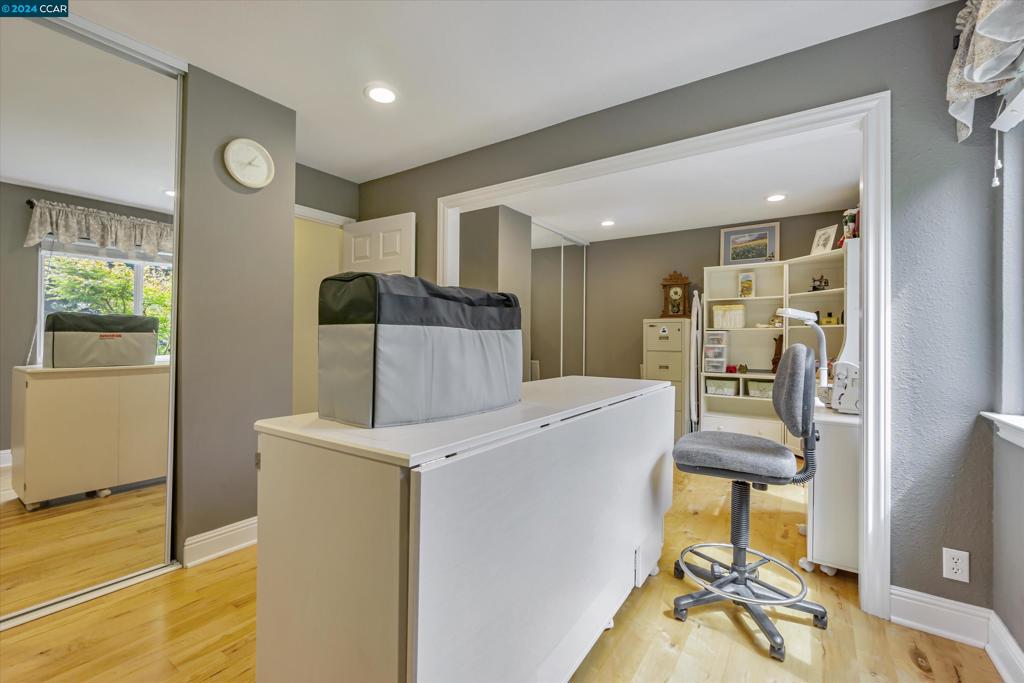 DANA HILLS - Residential