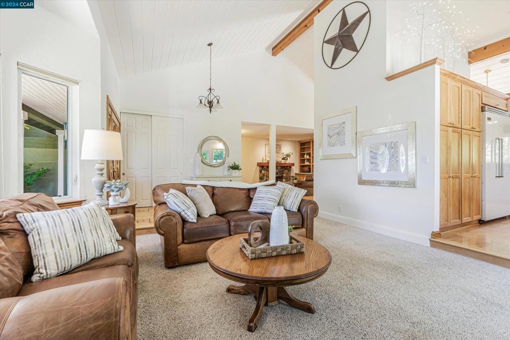 DANA HILLS - Residential