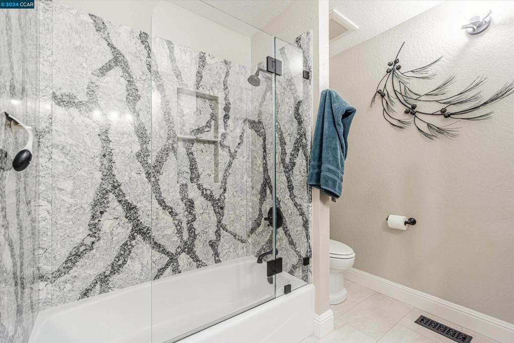 DANA HILLS - Residential