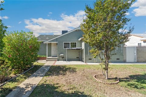 Photo of 9859 Arleta Ave, Arleta, CA 91331 (MLS # SR25241495) Photo of 9859 Arleta Ave, Arleta, CA 91331 (MLS # SR25241495)