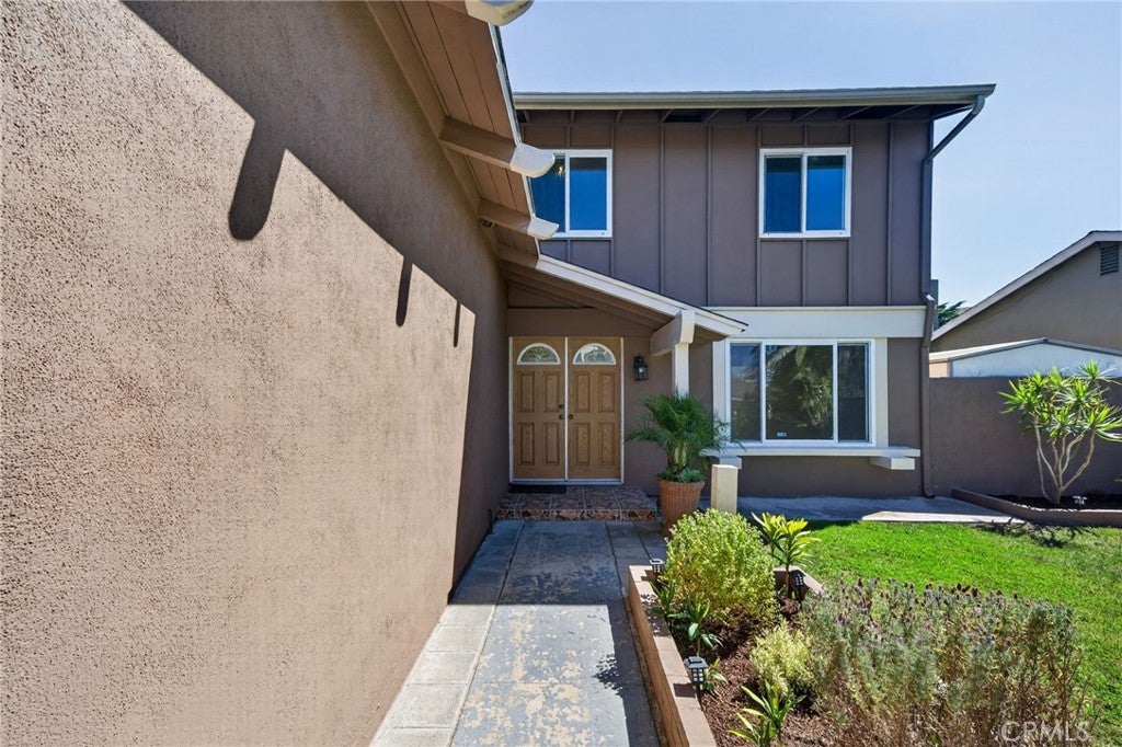 1568 Woodbury