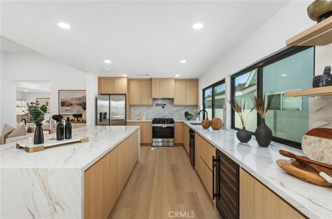 Photo of 17231 Lido Ln Ln, Huntington Beach, CA 92647 (MLS # OC25241301)