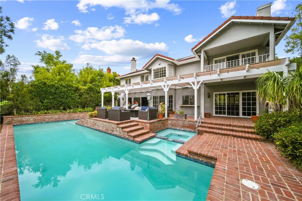 18300 Chatham