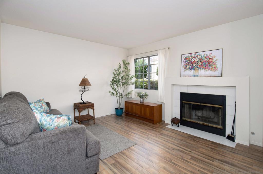 1050 La Tortuga Dr 15