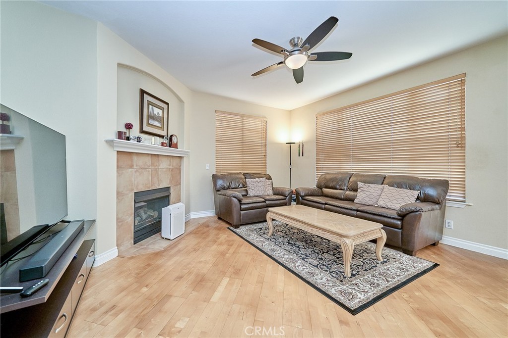 442 Fallbrook Ave