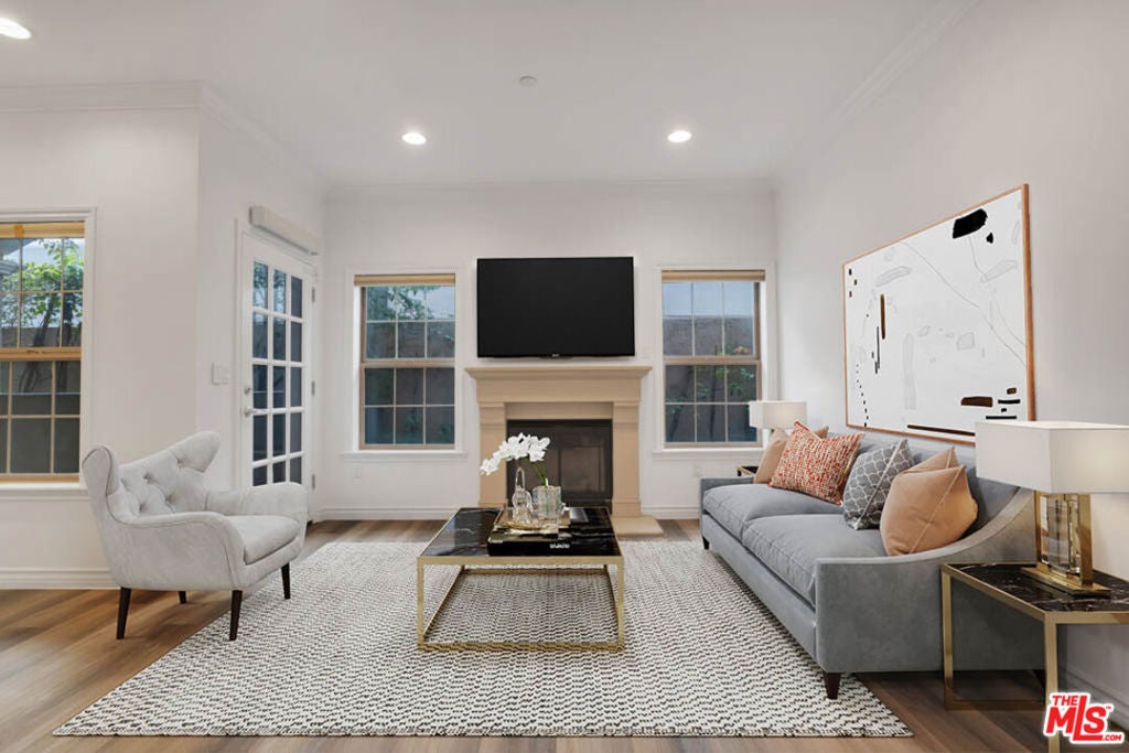 423 Arnaz Drive 102