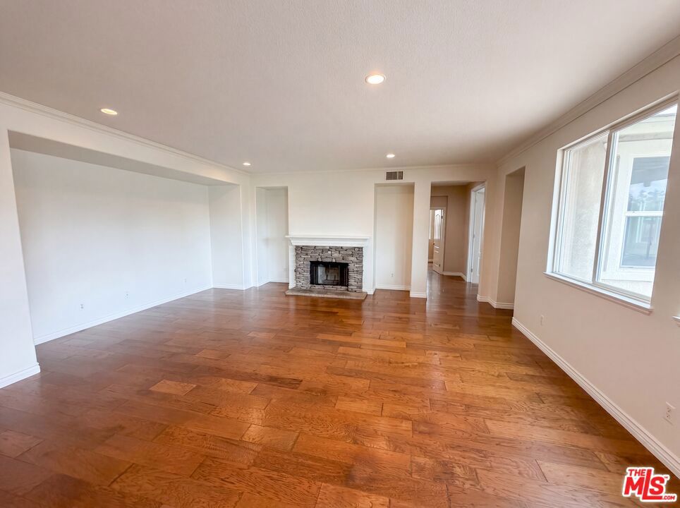 5737 Rosecroft Court