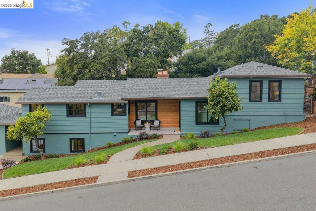 4207 Laguna Ave